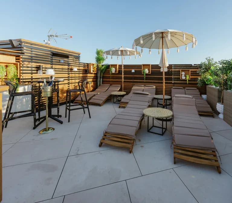 Rooftop Pool Garden Area 